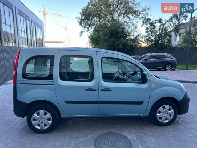 Синий Рено Кенгу, объемом двигателя 1.6 л и пробегом 207 тыс. км за 7600 $, фото 12 на Automoto.ua