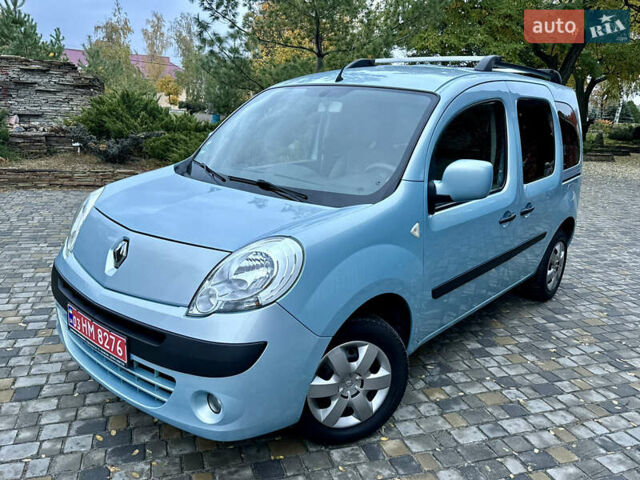 Синий Рено Кенгу, объемом двигателя 1.6 л и пробегом 205 тыс. км за 8550 $, фото 6 на Automoto.ua