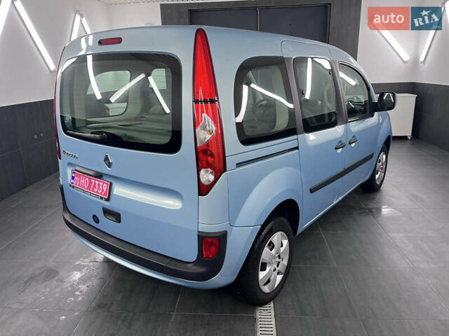 Синий Рено Кенгу, объемом двигателя 1.6 л и пробегом 160 тыс. км за 7500 $, фото 15 на Automoto.ua
