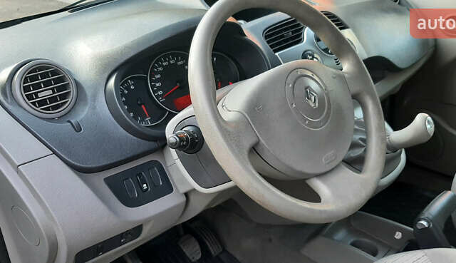 Синий Рено Кенгу, объемом двигателя 1.6 л и пробегом 233 тыс. км за 7750 $, фото 34 на Automoto.ua