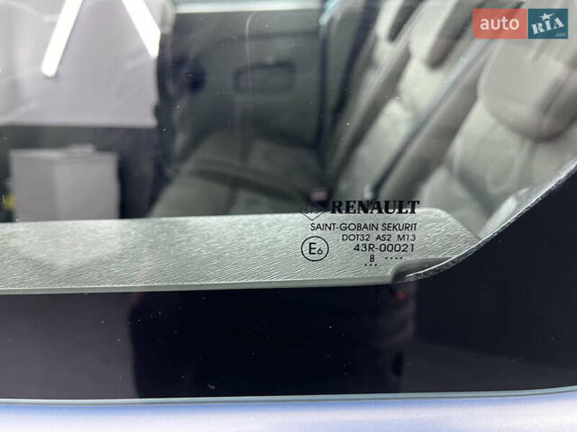 Синий Рено Кенгу, объемом двигателя 1.6 л и пробегом 160 тыс. км за 7500 $, фото 89 на Automoto.ua