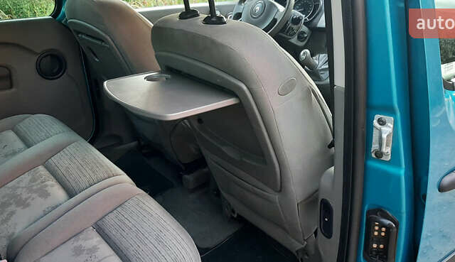 Синій Рено Кєнгу, об'ємом двигуна 1.6 л та пробігом 233 тис. км за 7999 $, фото 22 на Automoto.ua