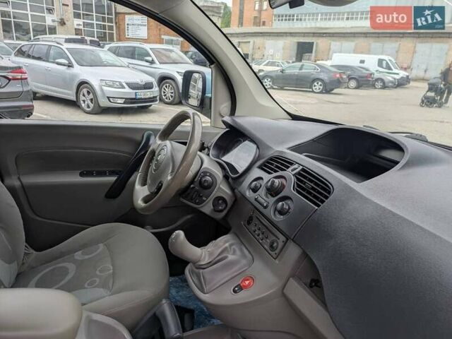 Синій Рено Кєнгу, об'ємом двигуна 1.6 л та пробігом 290 тис. км за 6400 $, фото 12 на Automoto.ua