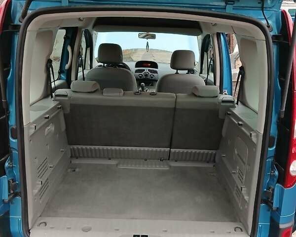 Синий Рено Кенгу, объемом двигателя 1.6 л и пробегом 220 тыс. км за 6850 $, фото 21 на Automoto.ua