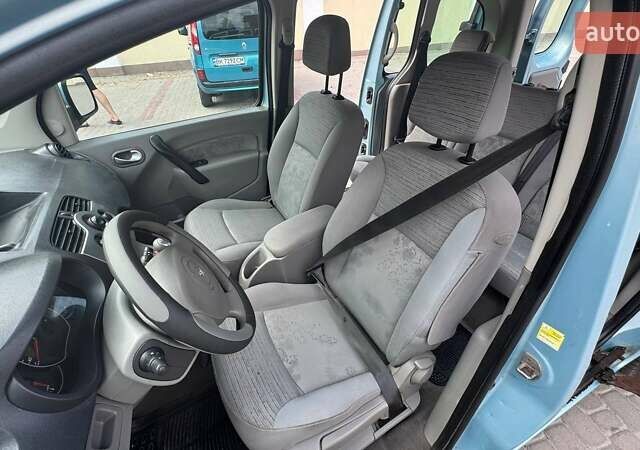 Синий Рено Кенгу, объемом двигателя 1.6 л и пробегом 229 тыс. км за 6300 $, фото 25 на Automoto.ua