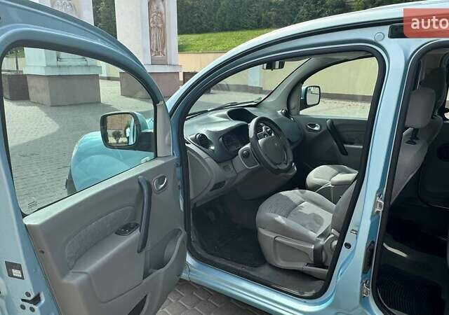 Синий Рено Кенгу, объемом двигателя 1.6 л и пробегом 229 тыс. км за 6300 $, фото 17 на Automoto.ua