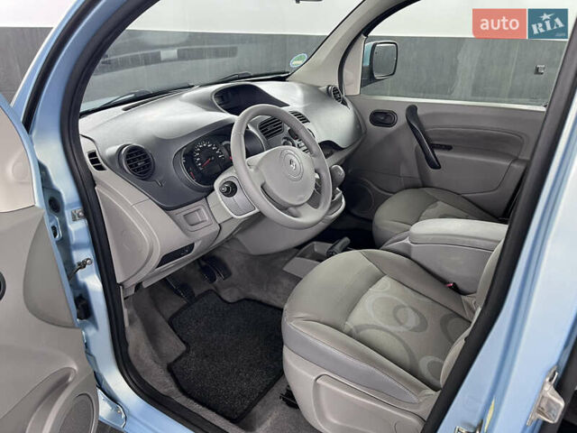 Синий Рено Кенгу, объемом двигателя 1.6 л и пробегом 160 тыс. км за 7500 $, фото 51 на Automoto.ua