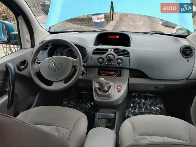 Синий Рено Кенгу, объемом двигателя 1.6 л и пробегом 220 тыс. км за 6850 $, фото 27 на Automoto.ua