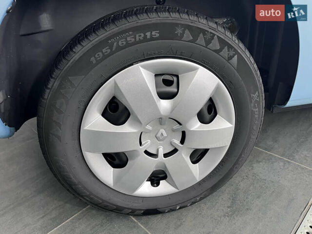 Синий Рено Кенгу, объемом двигателя 1.6 л и пробегом 160 тыс. км за 7500 $, фото 35 на Automoto.ua