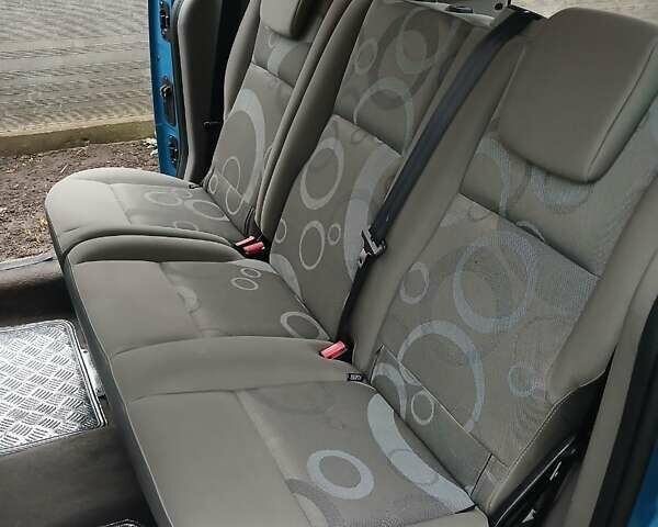 Синий Рено Кенгу, объемом двигателя 1.6 л и пробегом 220 тыс. км за 6850 $, фото 31 на Automoto.ua