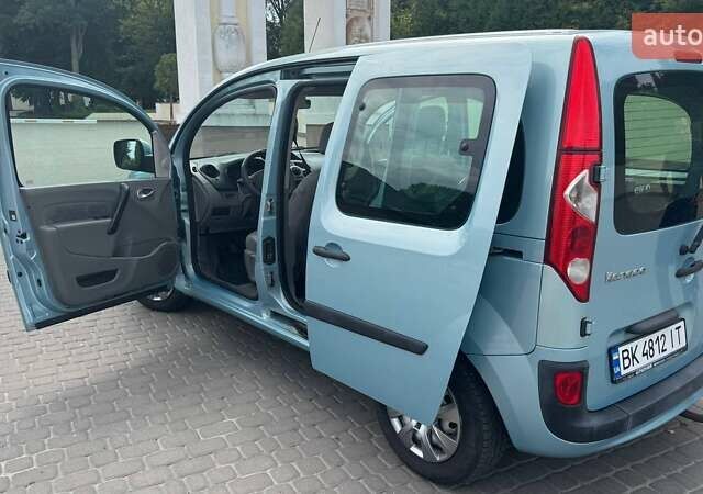 Синий Рено Кенгу, объемом двигателя 1.6 л и пробегом 229 тыс. км за 6300 $, фото 12 на Automoto.ua