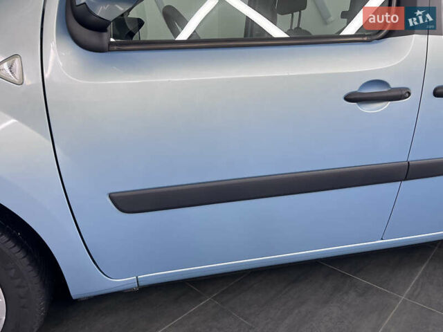 Синий Рено Кенгу, объемом двигателя 1.6 л и пробегом 160 тыс. км за 7500 $, фото 21 на Automoto.ua