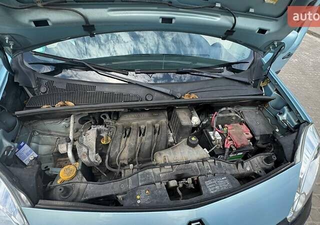 Синий Рено Кенгу, объемом двигателя 1.6 л и пробегом 229 тыс. км за 6300 $, фото 26 на Automoto.ua