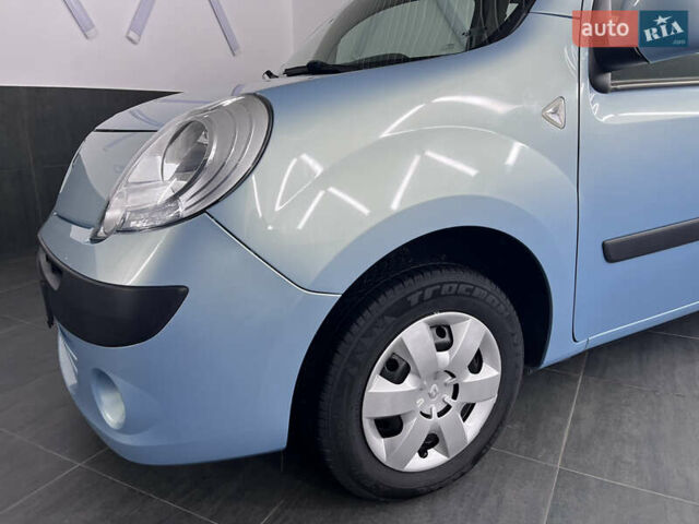 Синий Рено Кенгу, объемом двигателя 1.6 л и пробегом 160 тыс. км за 7500 $, фото 19 на Automoto.ua