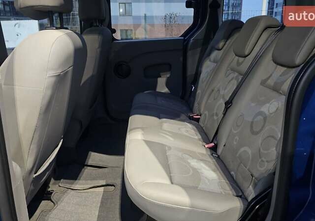 Синій Рено Кєнгу, об'ємом двигуна 1.5 л та пробігом 246 тис. км за 6350 $, фото 37 на Automoto.ua