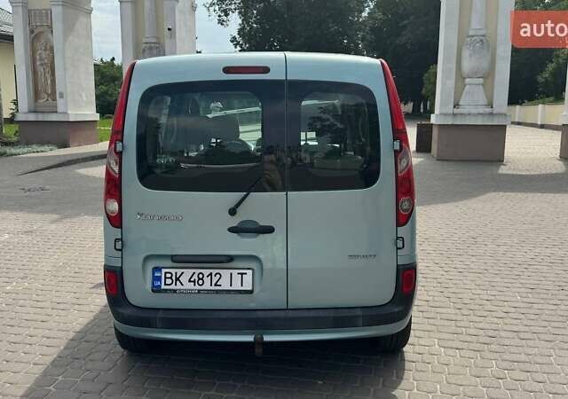 Синий Рено Кенгу, объемом двигателя 1.6 л и пробегом 229 тыс. км за 6300 $, фото 4 на Automoto.ua