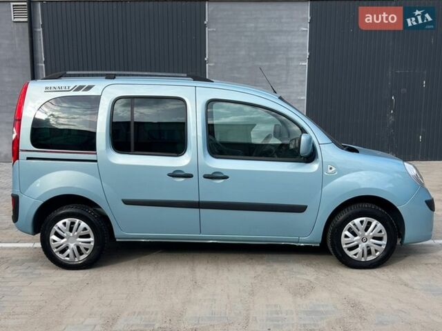 Синий Рено Кенгу, объемом двигателя 1.6 л и пробегом 185 тыс. км за 6999 $, фото 3 на Automoto.ua
