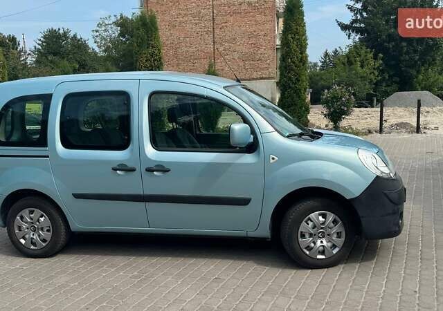 Синий Рено Кенгу, объемом двигателя 1.6 л и пробегом 229 тыс. км за 6300 $, фото 1 на Automoto.ua