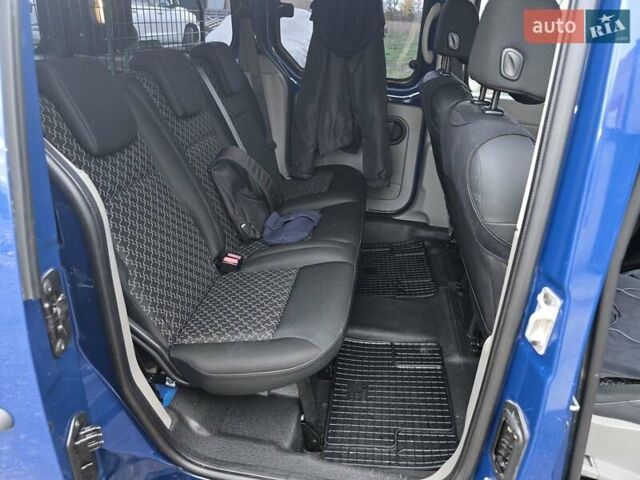 Синий Рено Кенгу, объемом двигателя 1.6 л и пробегом 202 тыс. км за 7999 $, фото 6 на Automoto.ua