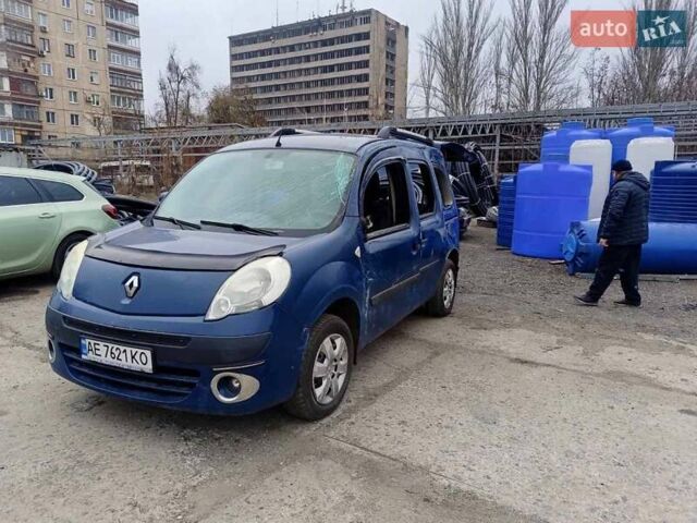 Синий Рено Кенгу, объемом двигателя 1.6 л и пробегом 240 тыс. км за 2900 $, фото 1 на Automoto.ua