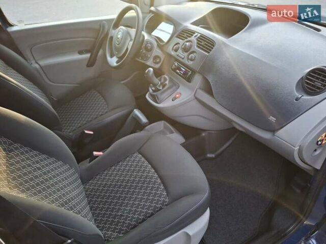 Синий Рено Кенгу, объемом двигателя 1.6 л и пробегом 182 тыс. км за 7750 $, фото 49 на Automoto.ua