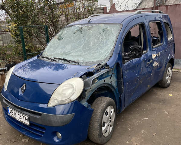 Синий Рено Кенгу, объемом двигателя 1.46 л и пробегом 300 тыс. км за 1999 $, фото 4 на Automoto.ua