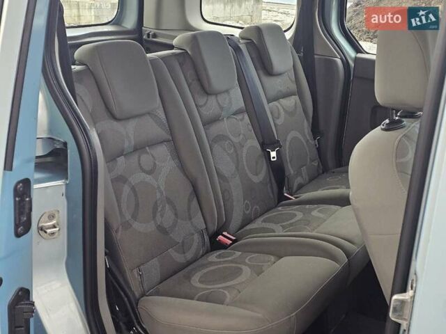 Синий Рено Кенгу, объемом двигателя 1.6 л и пробегом 177 тыс. км за 7900 $, фото 5 на Automoto.ua