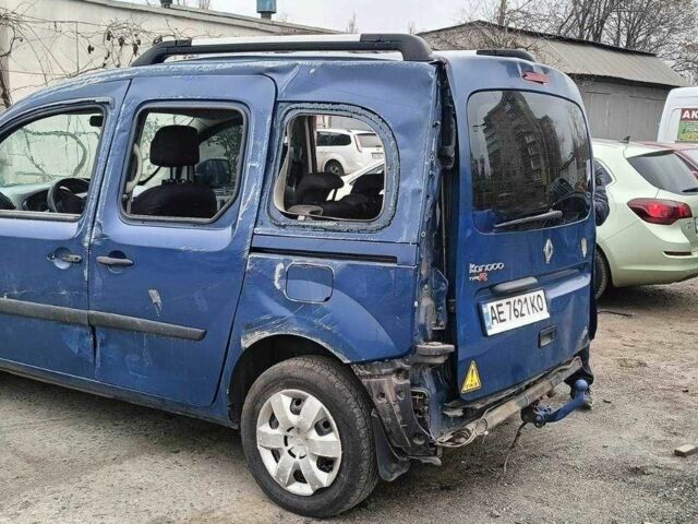 Синий Рено Кенгу, объемом двигателя 1.6 л и пробегом 240 тыс. км за 2900 $, фото 3 на Automoto.ua