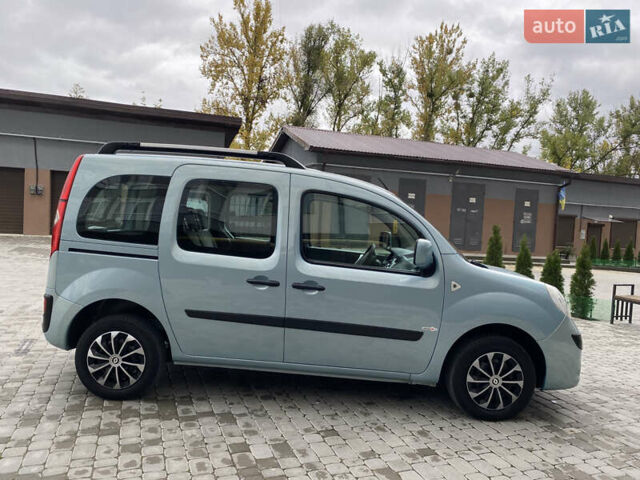Синий Рено Кенгу, объемом двигателя 1.5 л и пробегом 230 тыс. км за 7800 $, фото 3 на Automoto.ua