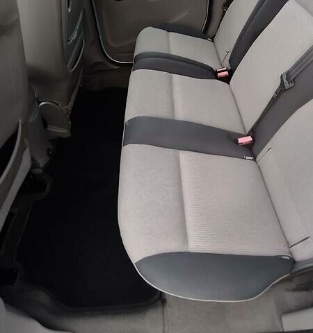 Синий Рено Кенгу, объемом двигателя 1.5 л и пробегом 274 тыс. км за 6500 $, фото 2 на Automoto.ua