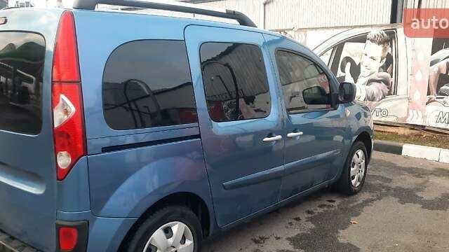 Синий Рено Кенгу, объемом двигателя 1.5 л и пробегом 400 тыс. км за 7800 $, фото 6 на Automoto.ua