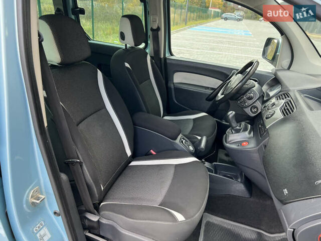 Синій Рено Кєнгу, об'ємом двигуна 1.5 л та пробігом 121 тис. км за 9700 $, фото 34 на Automoto.ua