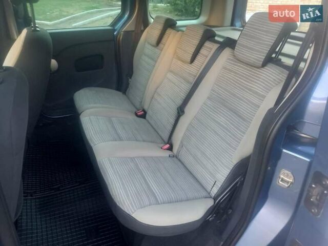 Синий Рено Кенгу, объемом двигателя 1.5 л и пробегом 212 тыс. км за 7850 $, фото 30 на Automoto.ua