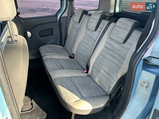 Синий Рено Кенгу, объемом двигателя 1.5 л и пробегом 162 тыс. км за 6300 $, фото 6 на Automoto.ua