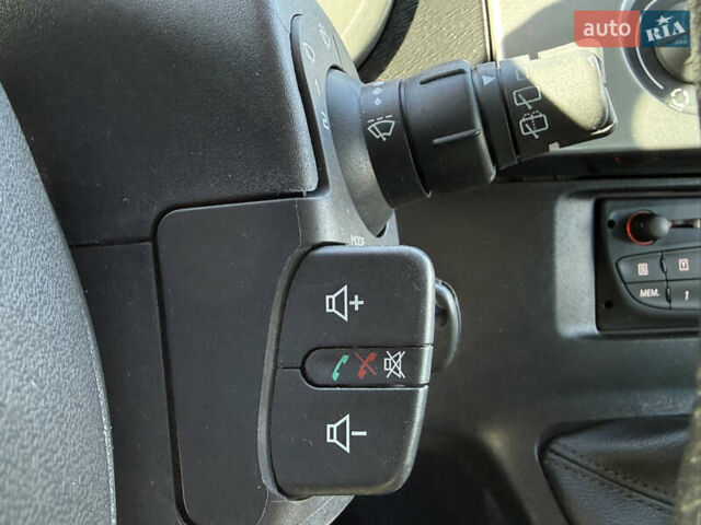 Рено Кєнгу 2012 у Стрые на Automoto.ua Синій Рено Кєнгу, об'ємом двигуна 1.5 л та пробігом 273 тис. км за 8700 $, фото 51 на Automoto.ua
