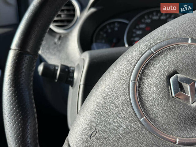 Рено Кєнгу 2012 у Стрые на Automoto.ua Синій Рено Кєнгу, об'ємом двигуна 1.5 л та пробігом 273 тис. км за 8700 $, фото 52 на Automoto.ua