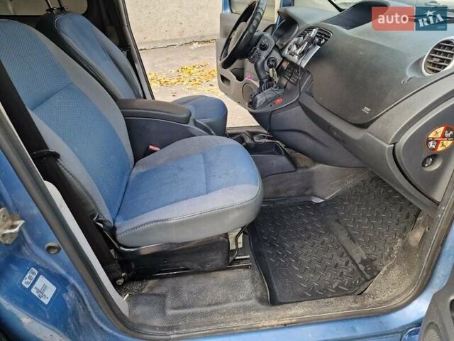 Рено Кєнгу 2012 у Вінниці на Automoto.ua Синій Рено Кєнгу, об'ємом двигуна 1.46 л та пробігом 295 тис. км за 7500 $, фото 10 на Automoto.ua
