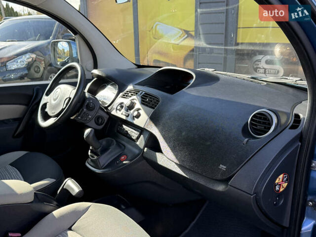 Рено Кєнгу 2012 у Стрые на Automoto.ua Синій Рено Кєнгу, об'ємом двигуна 1.5 л та пробігом 273 тис. км за 8700 $, фото 31 на Automoto.ua