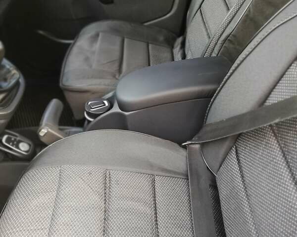 Синий Рено Кенгу, объемом двигателя 1.46 л и пробегом 220 тыс. км за 7200 $, фото 22 на Automoto.ua