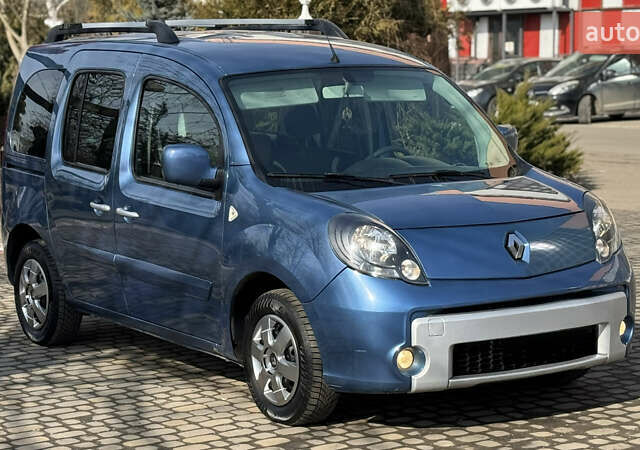Синій Рено Кєнгу, об'ємом двигуна 1.5 л та пробігом 247 тис. км за 8450 $, фото 2 на Automoto.ua