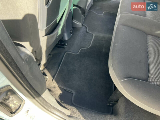 Синій Рено Кєнгу, об'ємом двигуна 1.5 л та пробігом 121 тис. км за 9700 $, фото 29 на Automoto.ua