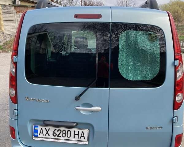 Синий Рено Кенгу, объемом двигателя 1.6 л и пробегом 270 тыс. км за 7600 $, фото 1 на Automoto.ua