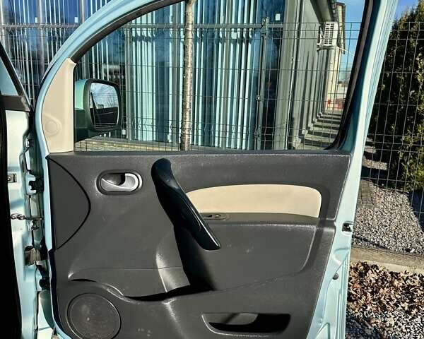 Синий Рено Кенгу, объемом двигателя 1.5 л и пробегом 215 тыс. км за 8999 $, фото 23 на Automoto.ua