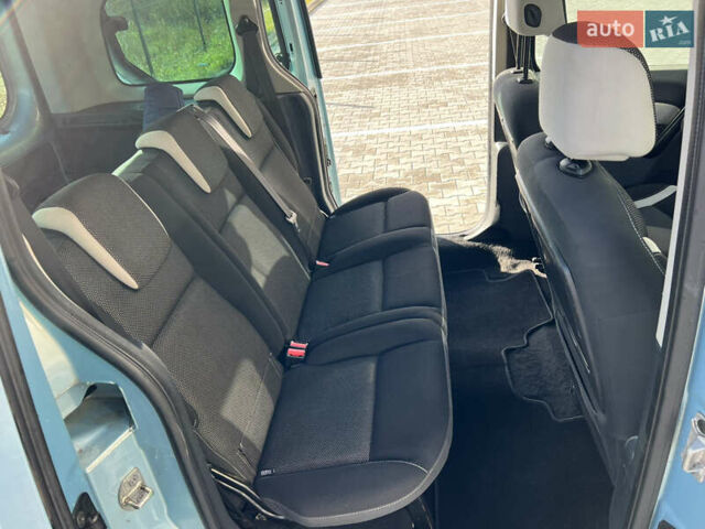 Синій Рено Кєнгу, об'ємом двигуна 1.5 л та пробігом 121 тис. км за 9700 $, фото 23 на Automoto.ua