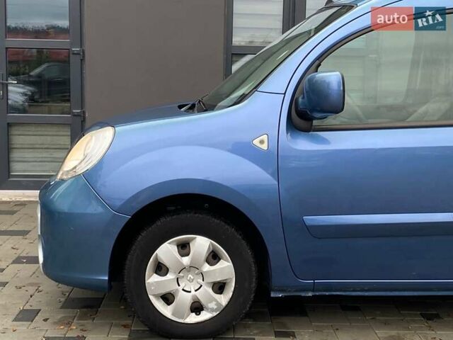 Синий Рено Кенгу, объемом двигателя 1.6 л и пробегом 178 тыс. км за 8750 $, фото 9 на Automoto.ua