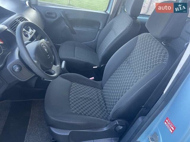 Синий Рено Кенгу, объемом двигателя 0 л и пробегом 12 тыс. км за 7650 $, фото 22 на Automoto.ua