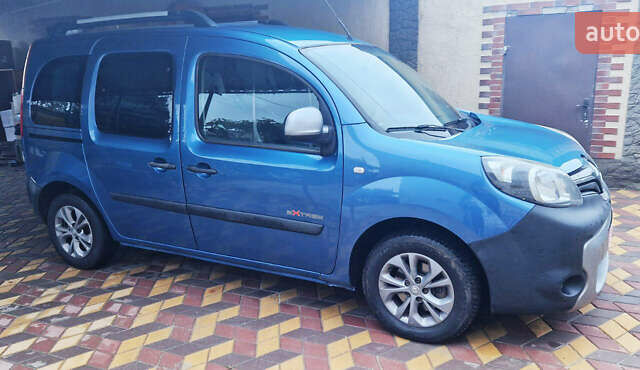 Синий Рено Кенгу, объемом двигателя 1.5 л и пробегом 290 тыс. км за 10300 $, фото 2 на Automoto.ua