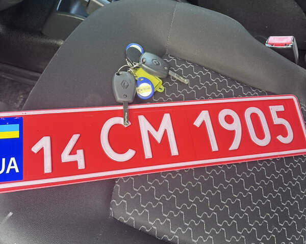 Рено Кєнгу 2013 у Дубно на Automoto.ua Синій Рено Кєнгу, об'ємом двигуна 0 л та пробігом 32 тис. км за 5200 $, фото 13 на Automoto.ua