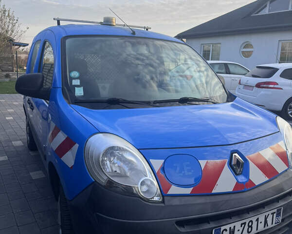 Рено Кєнгу 2013 у Дубно на Automoto.ua Синій Рено Кєнгу, об'ємом двигуна 0 л та пробігом 32 тис. км за 5200 $, фото 2 на Automoto.ua