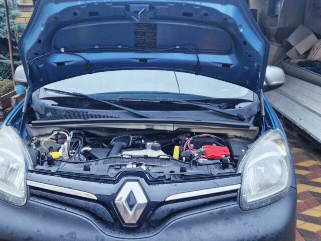 Рено Кенгу 2013 в Одессе на Automoto.ua Синий Рено Кенгу, объемом двигателя 1.5 л и пробегом 211 тыс. км за 10700 $, фото 15 на Automoto.ua